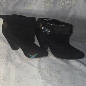 Gabriella Rocha Black Heeled Boots with Butterfly Embroidery